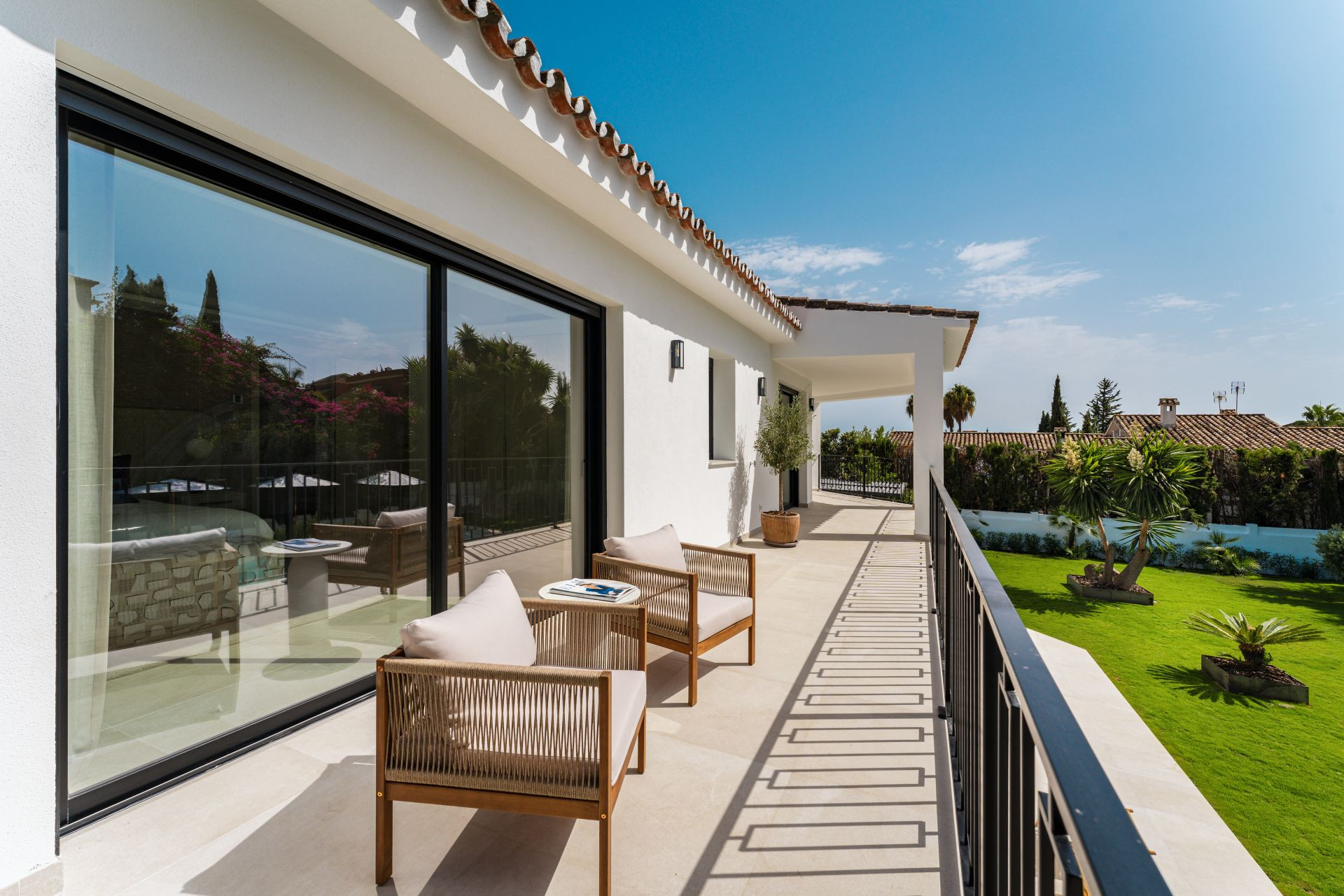 Image 43: detached villa For sale, The Golden Mile, €3,850,000 [HFM-C40158]