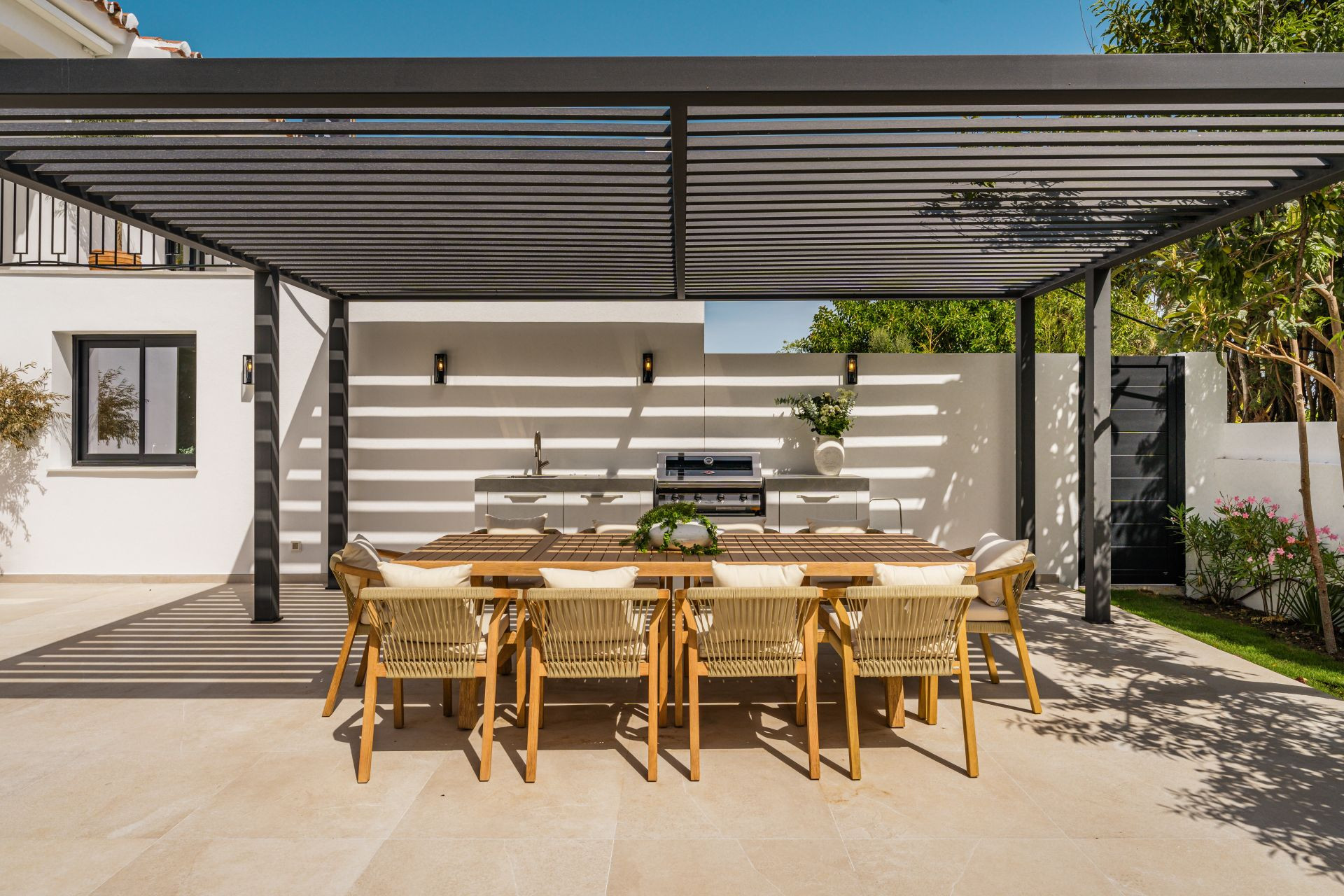 Image 43: detached villa For sale, The Golden Mile, €3,850,000 [HFM-C40158]