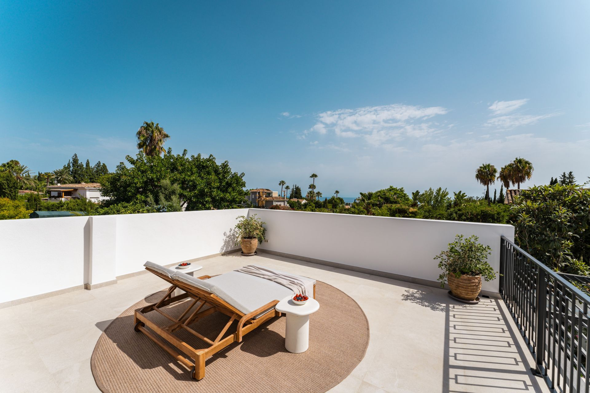 Image 43: detached villa For sale, The Golden Mile, €3,850,000 [HFM-C40158]