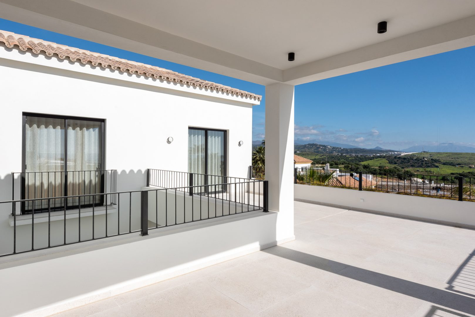 Image 38: detached villa For sale, Estepona, €2,190,000 [HFM-CL10056]