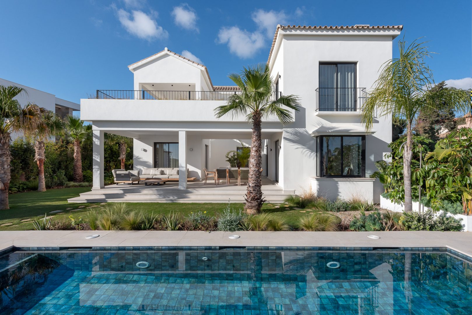 Image 38: detached villa For sale, Estepona, €2,190,000 [HFM-CL10056]