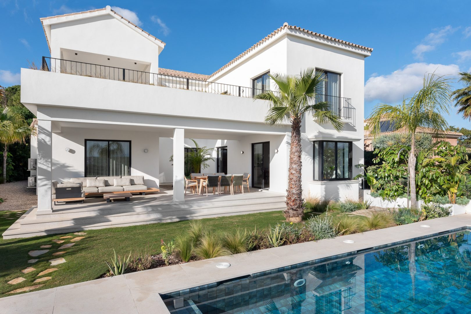 Image 38: detached villa For sale, Estepona, €2,190,000 [HFM-CL10056]