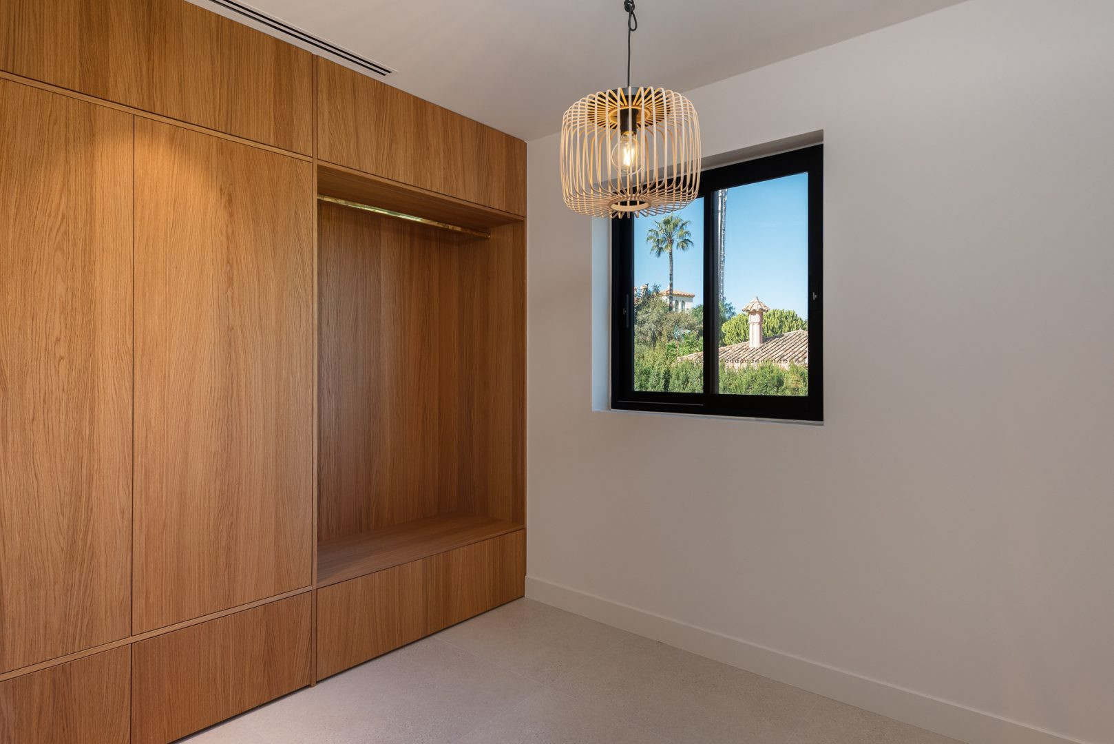 Image 38: detached villa For sale, Estepona, €2,190,000 [HFM-CL10056]