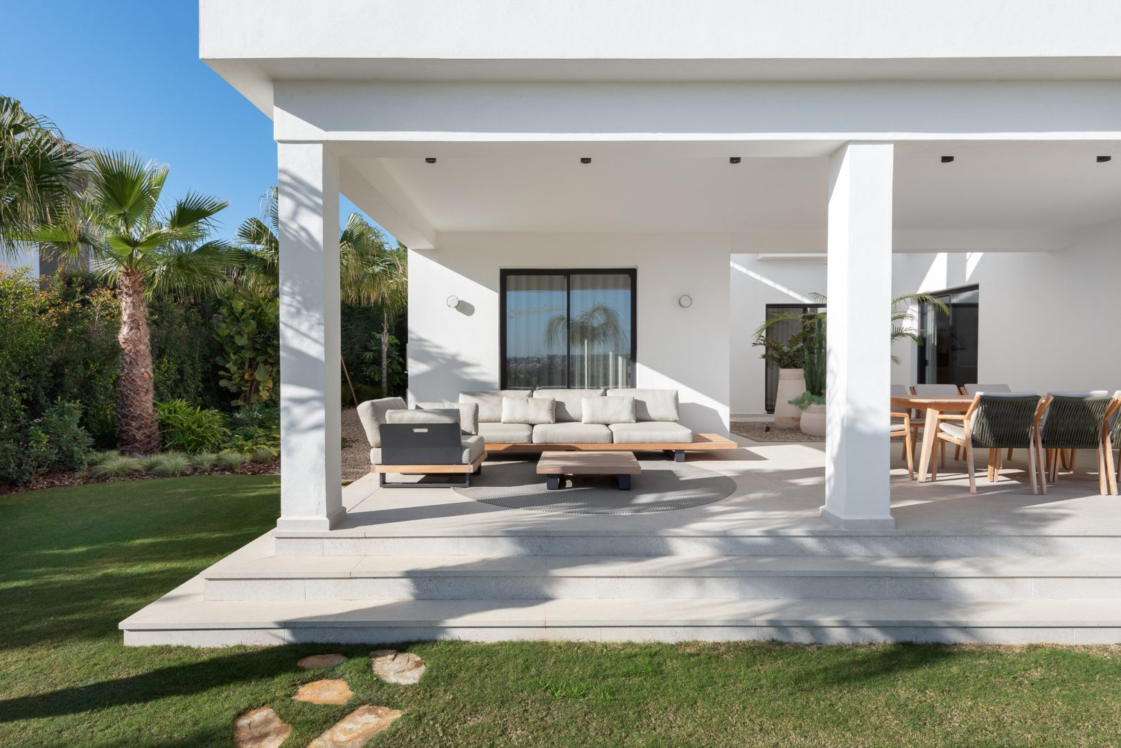 Image 38: detached villa For sale, Estepona, €2,190,000 [HFM-CL10056]