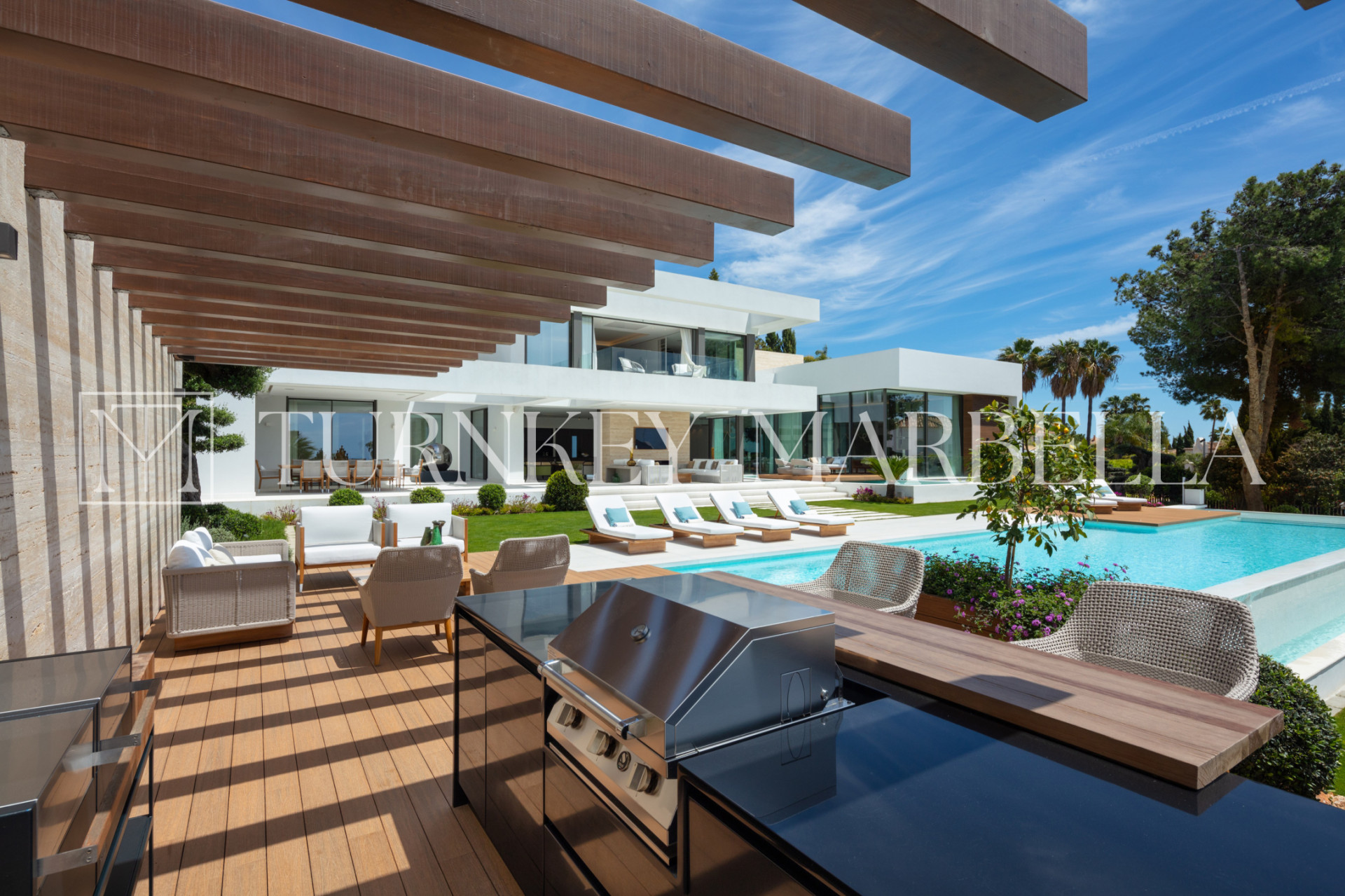 Image 9: detached villa For sale, The Golden Mile, €17,900,000 [HFM-C40154]