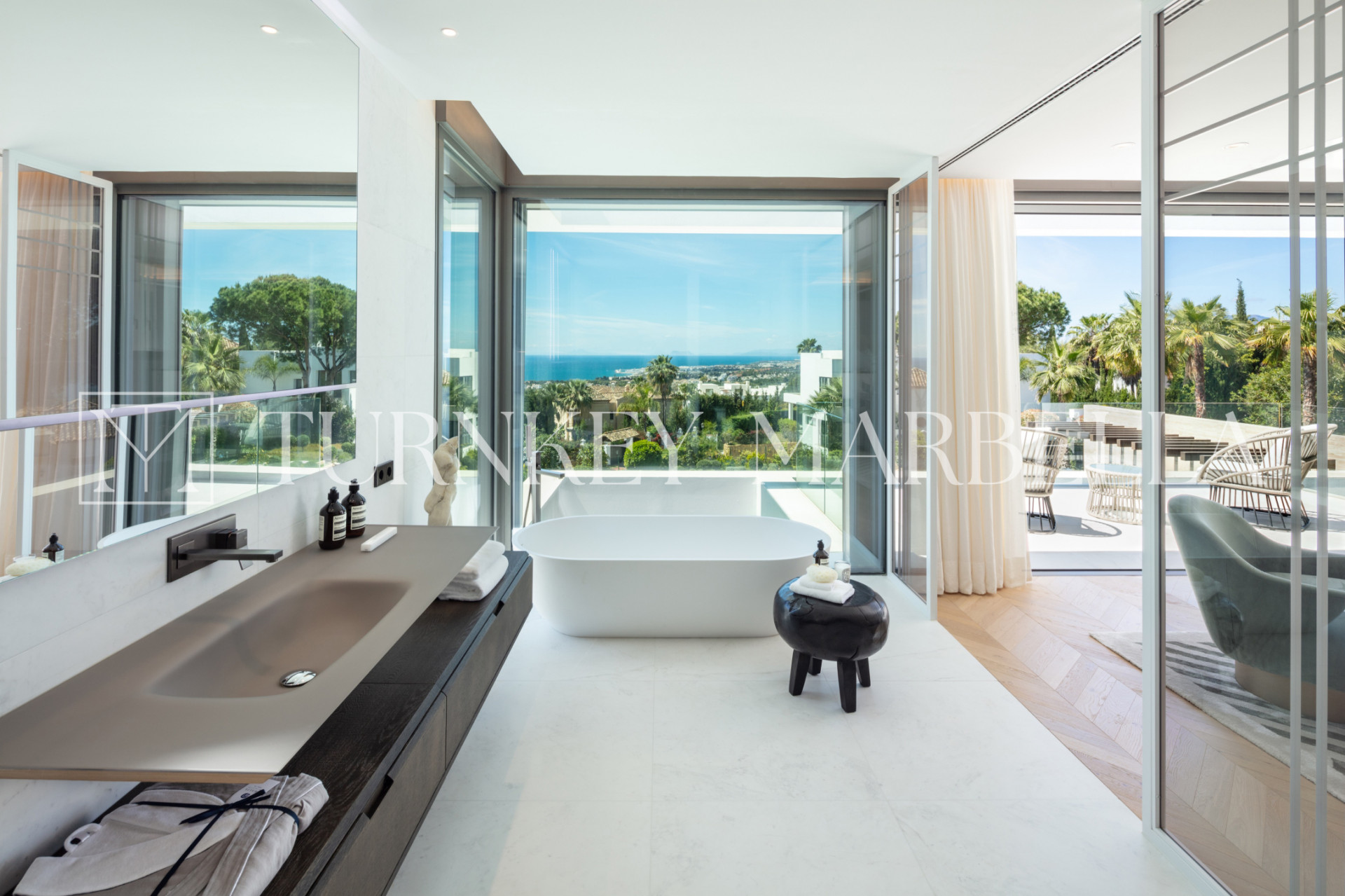 Image 9: detached villa For sale, The Golden Mile, €17,900,000 [HFM-C40154]