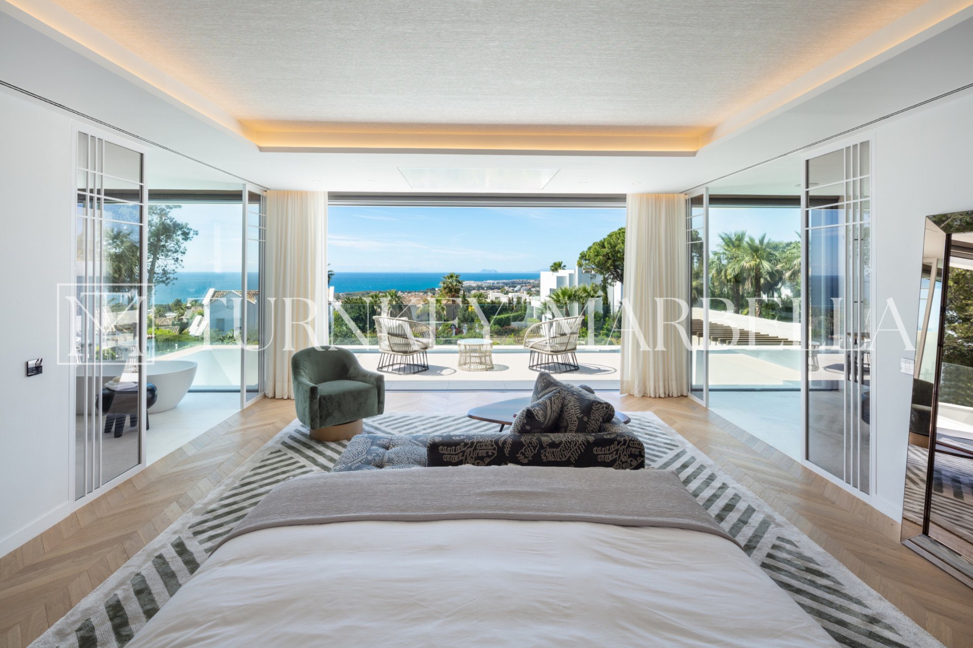 Image 9: detached villa For sale, The Golden Mile, €17,900,000 [HFM-C40154]