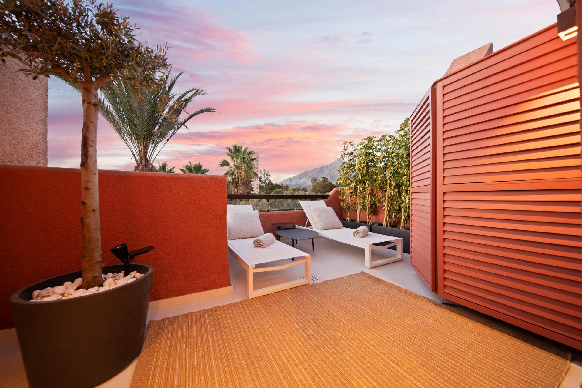 Image 48: townhouse For sale, Nueva Andalucía, €1,495,000 [HFM-CL10127]