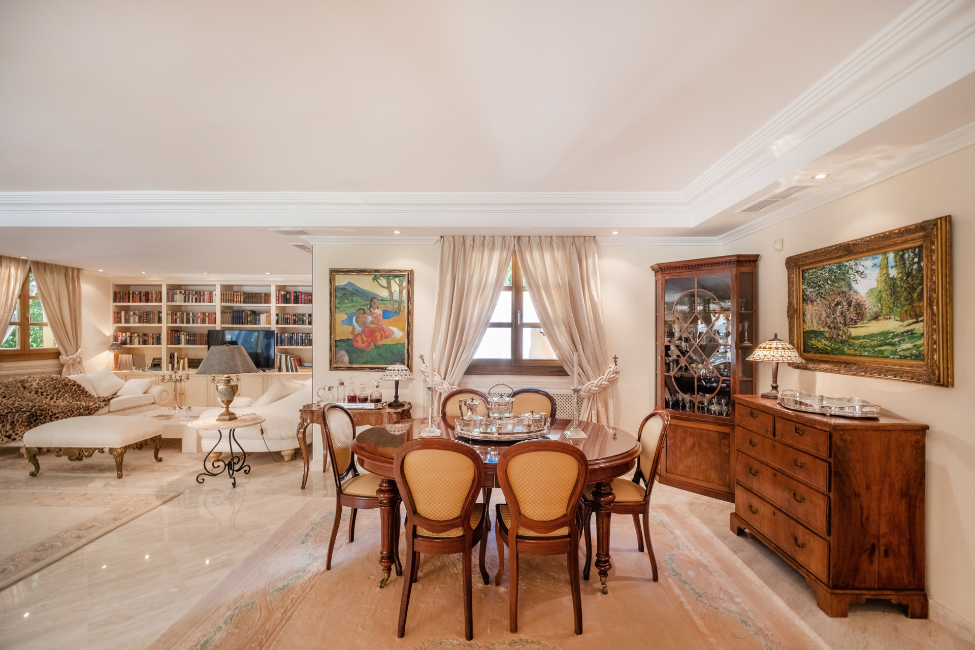 Image 31: detached villa For sale, Nueva Andalucía, €3,495,000 [HFM-CL10002]