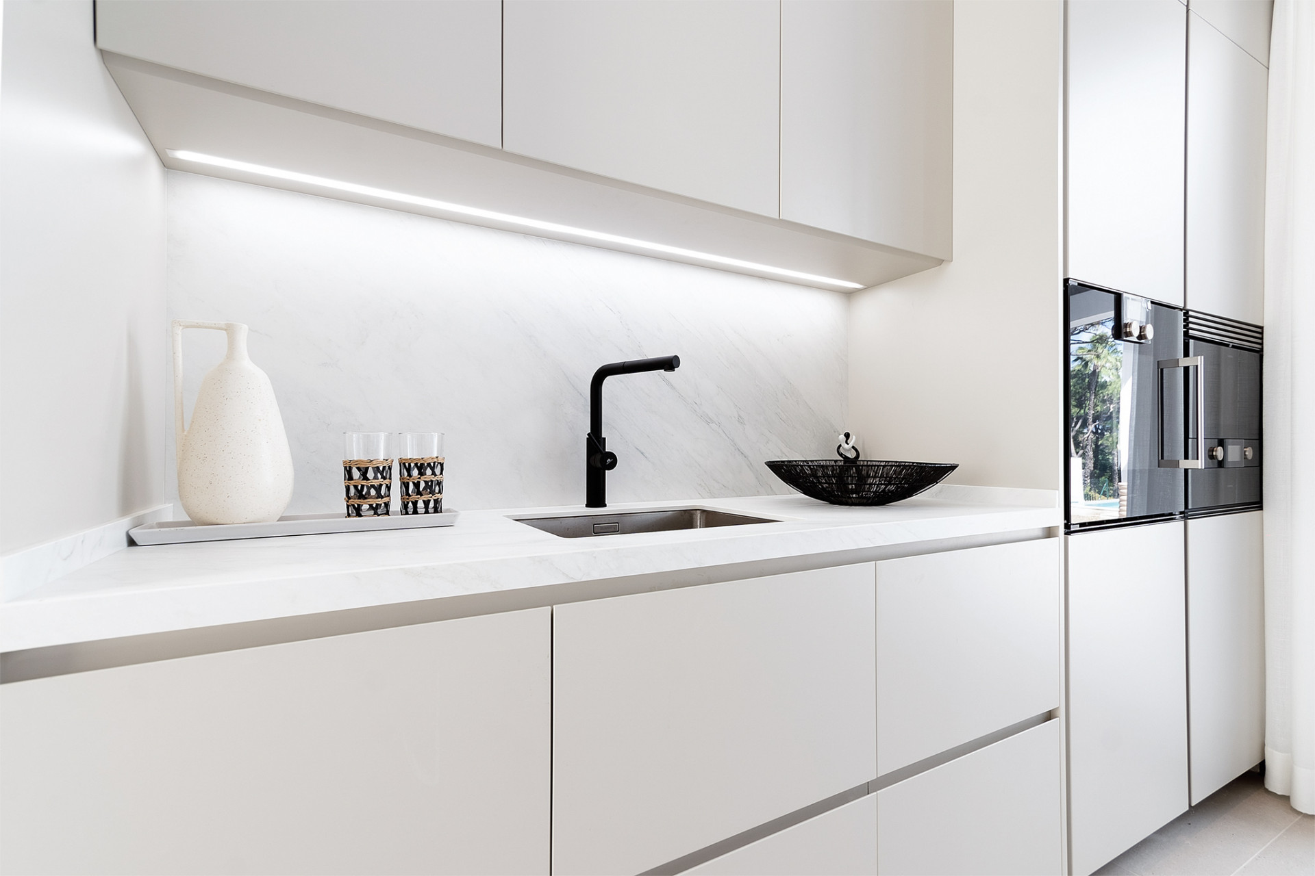 Image 55: detached villa For sale, The Golden Mile, €4,750,000 [HFM-CL10026]