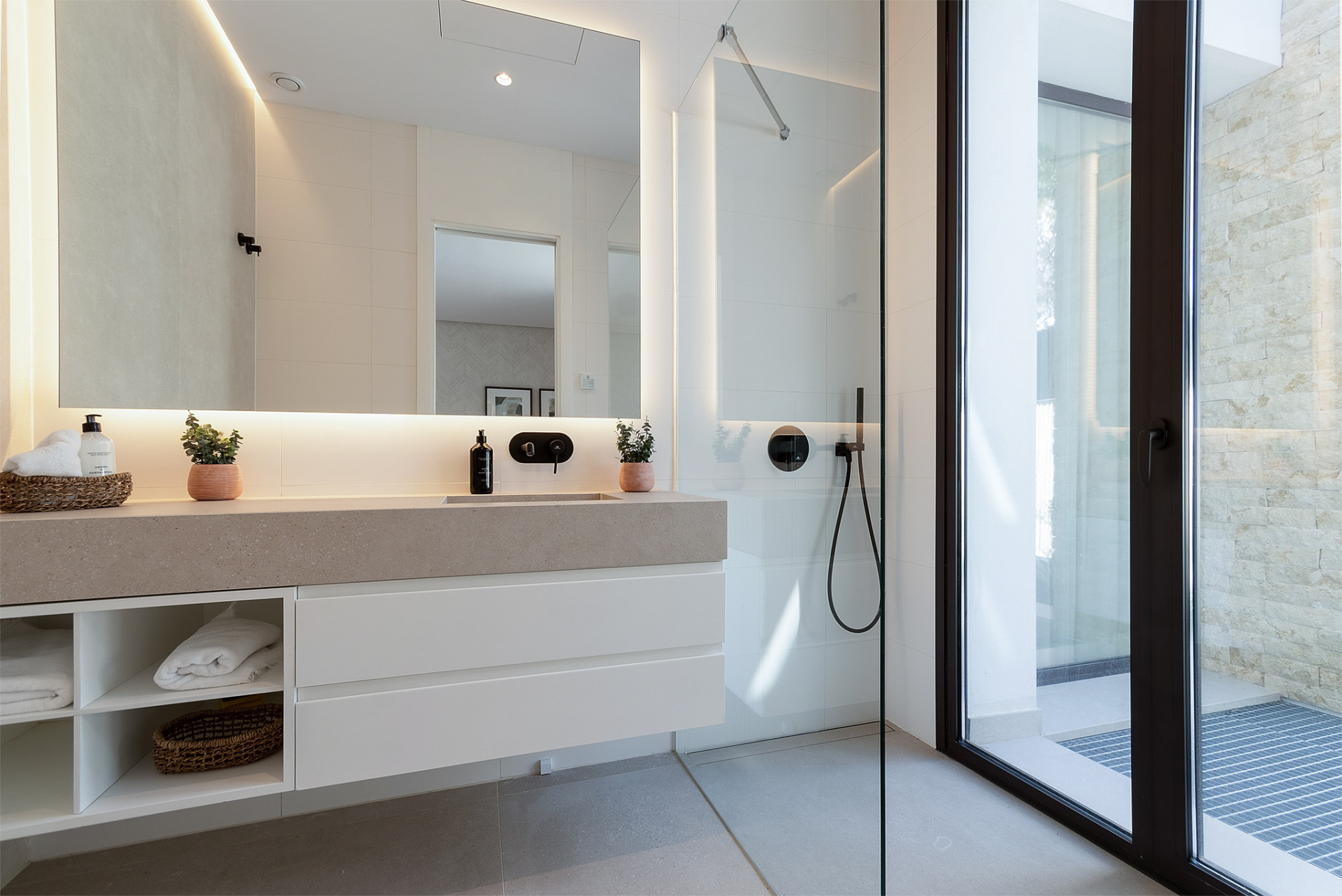 Image 55: detached villa For sale, The Golden Mile, €4,750,000 [HFM-CL10026]