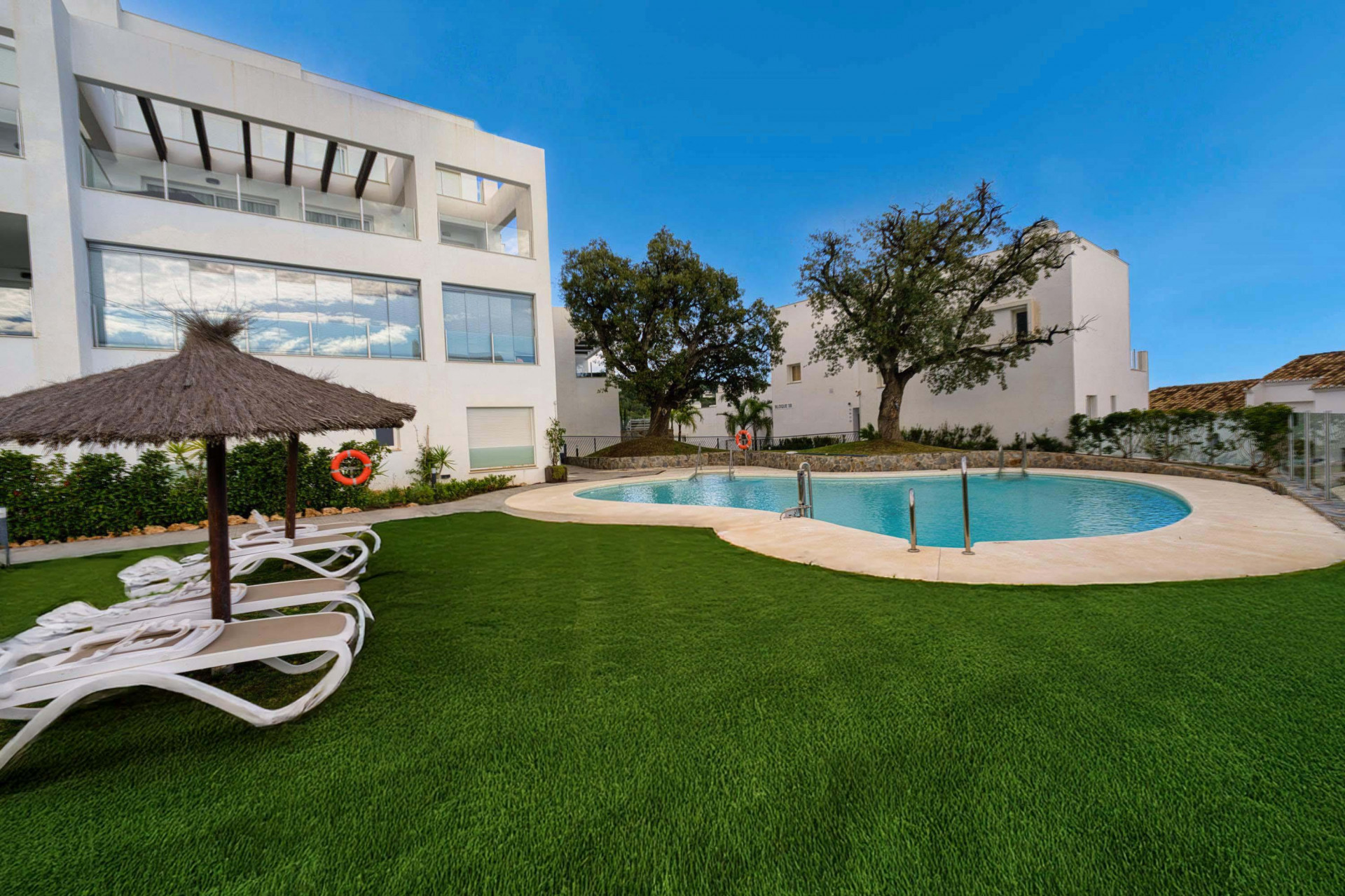 Image {index}: Apartment For sale, Marbella, €319,000 [HFM-CL10057]