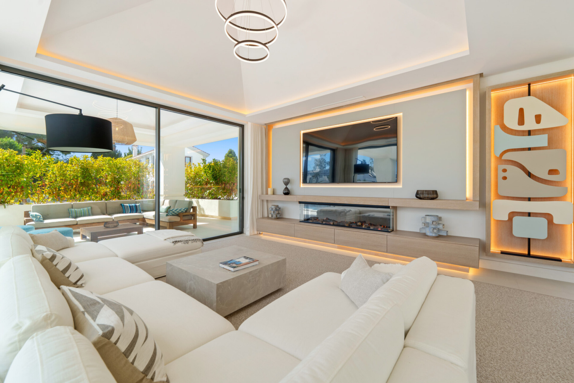 Image 32: detached villa For sale, San Pedro de Alcántara, €4,580,000 [HFM-C40173]