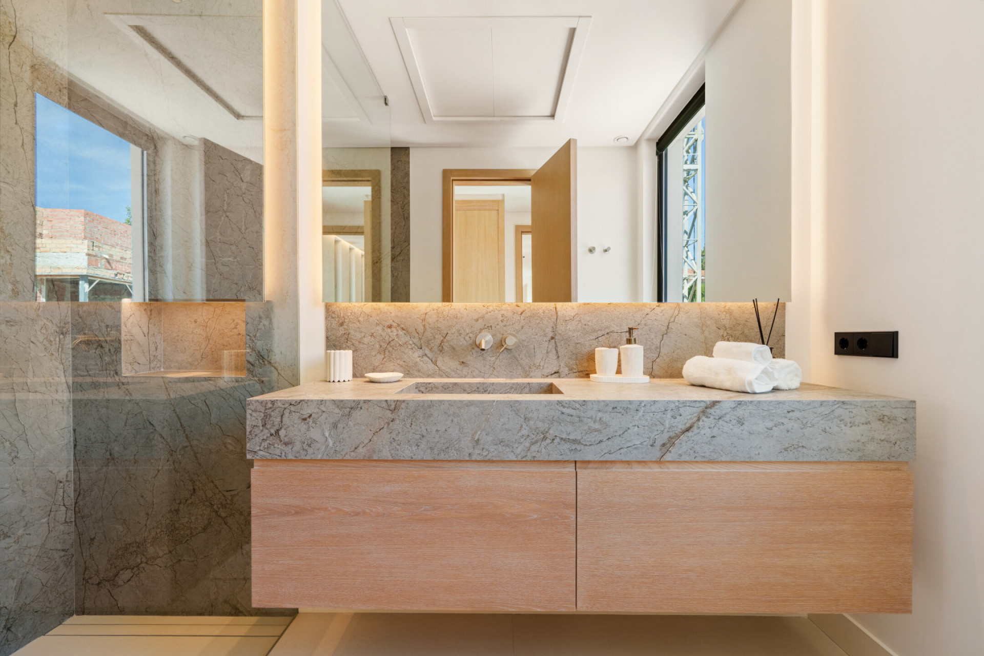 Image 32: detached villa For sale, San Pedro de Alcántara, €4,580,000 [HFM-C40173]