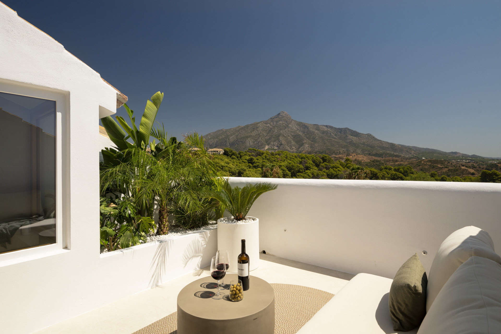 Image 22: townhouse For sale, Nueva Andalucía, €1,795,000 [HFM-C40165]