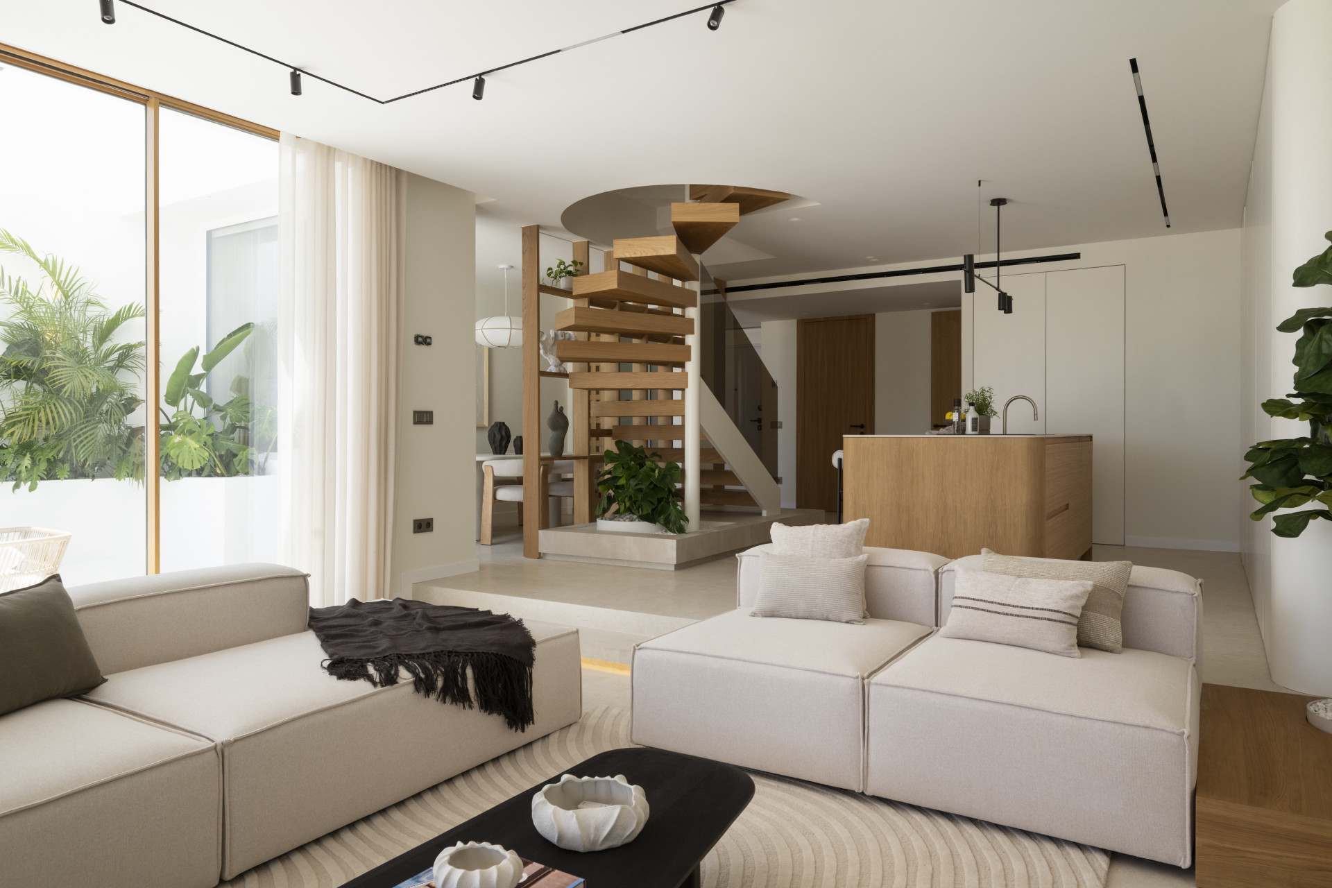 Image 22: townhouse For sale, Nueva Andalucía, €1,795,000 [HFM-C40165]