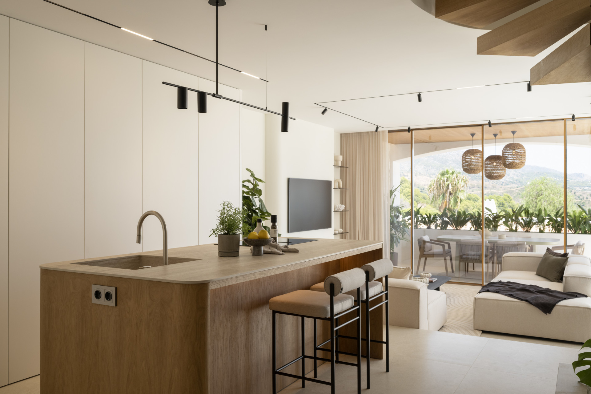 Image 22: townhouse For sale, Nueva Andalucía, €1,795,000 [HFM-C40165]