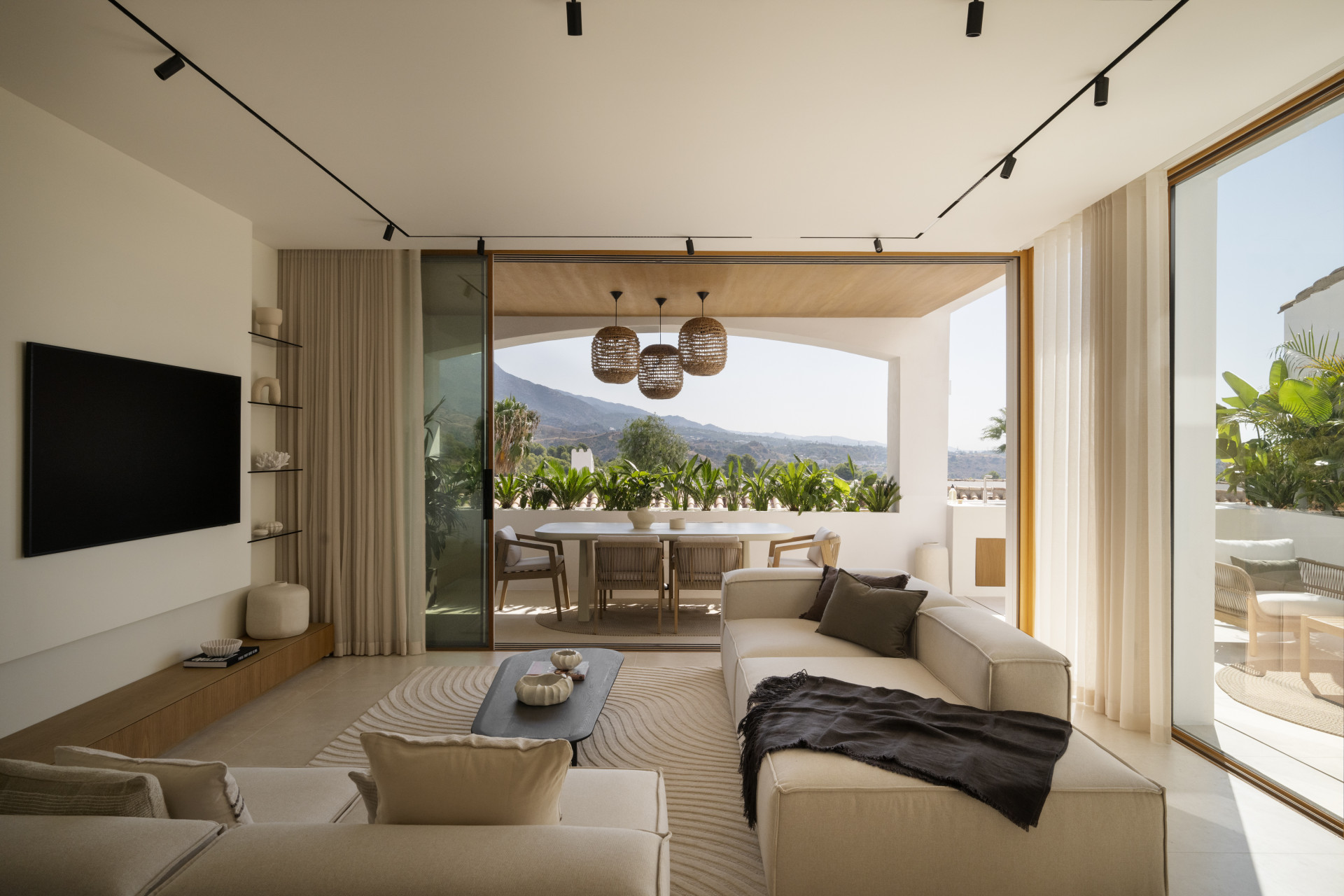 Image 22: townhouse For sale, Nueva Andalucía, €1,795,000 [HFM-C40165]