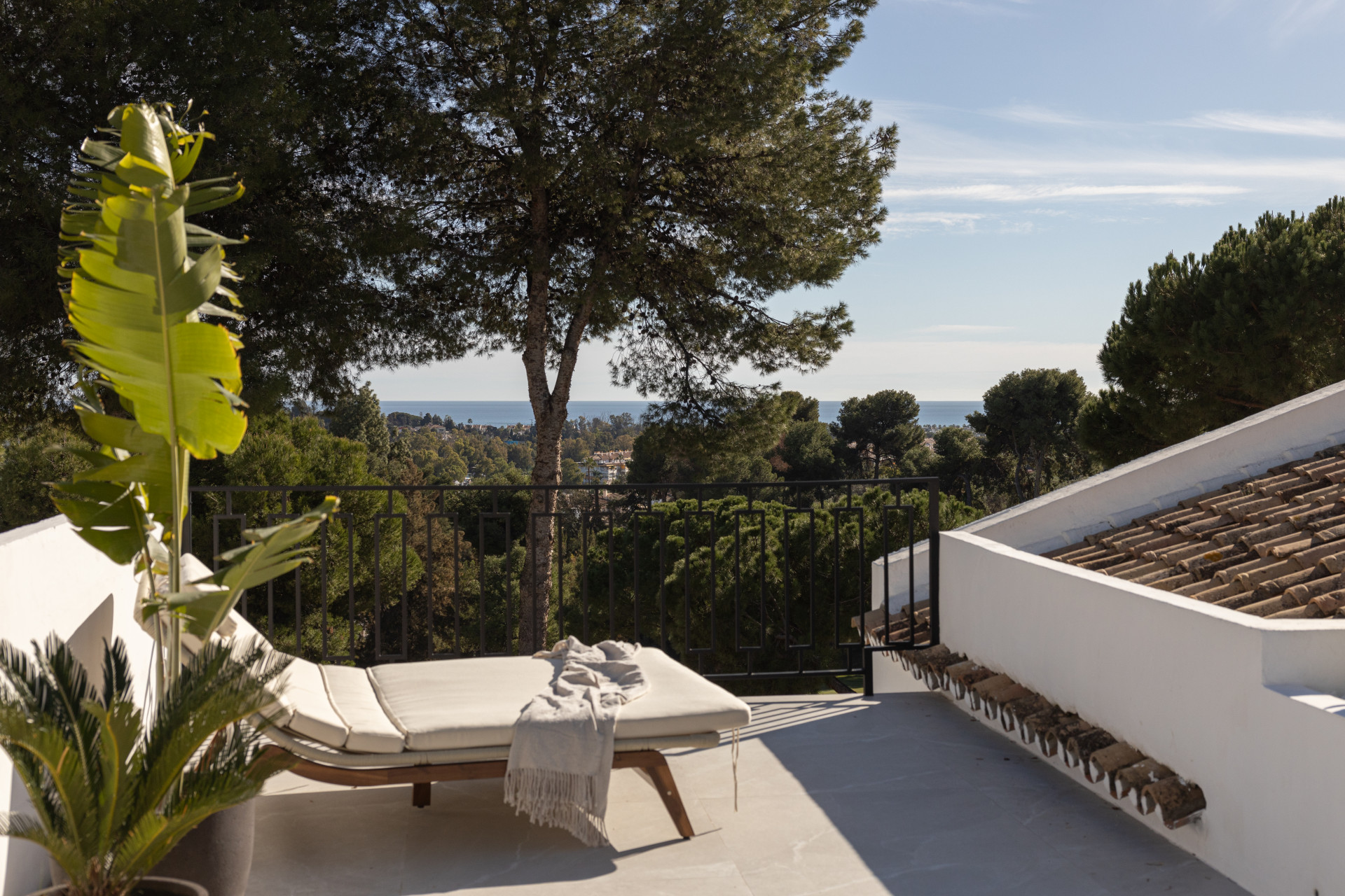 Image 32: pareada For sale, Nueva Andalucía, €2,595,000 [HFM-C40166]