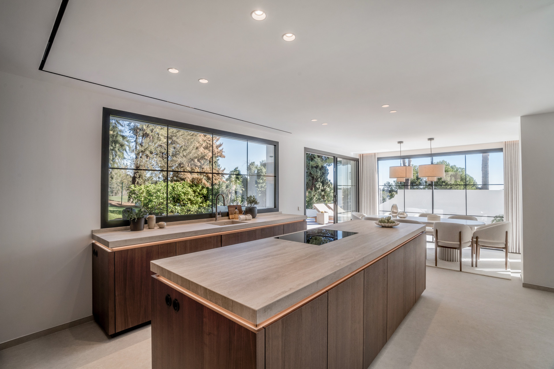 Image 32: pareada For sale, Nueva Andalucía, €2,595,000 [HFM-C40166]