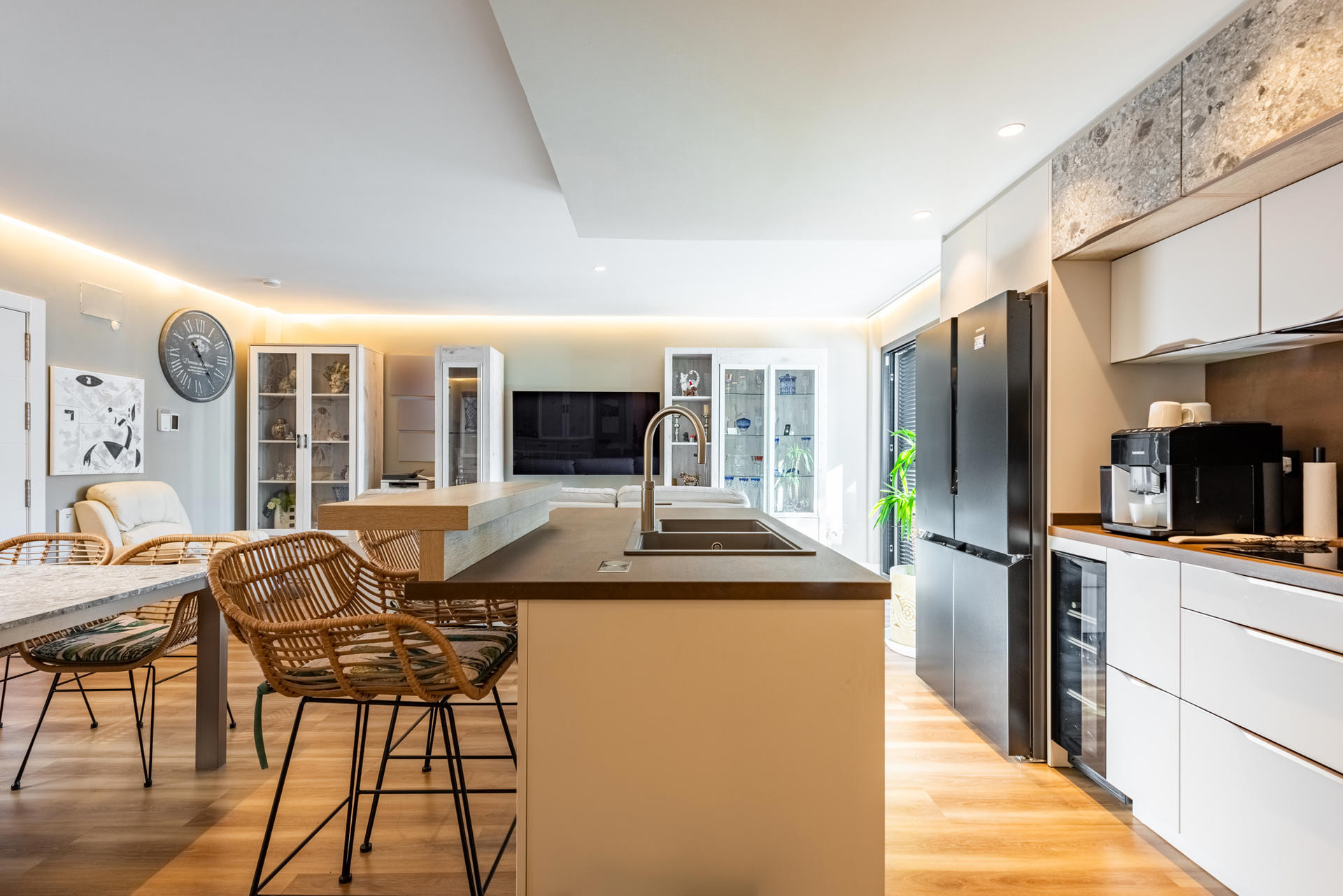 Image 32: apartment For sale, Estepona, €799,000 [HFM-D20006]