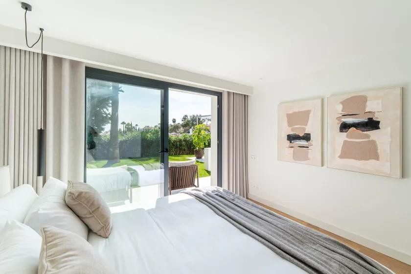 Image 38: villa - chalet For sale, Nueva Andalucía, €2,795,000 [HFM-CL10183]