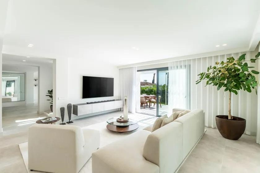 Image 38: villa - chalet For sale, Nueva Andalucía, €2,795,000 [HFM-CL10183]