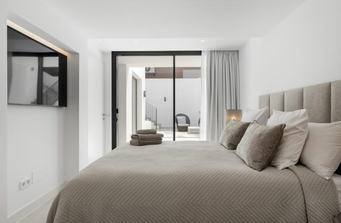 Image 57: detached villa For sale, Marbella, €3,295,000 [HFM-C40193]