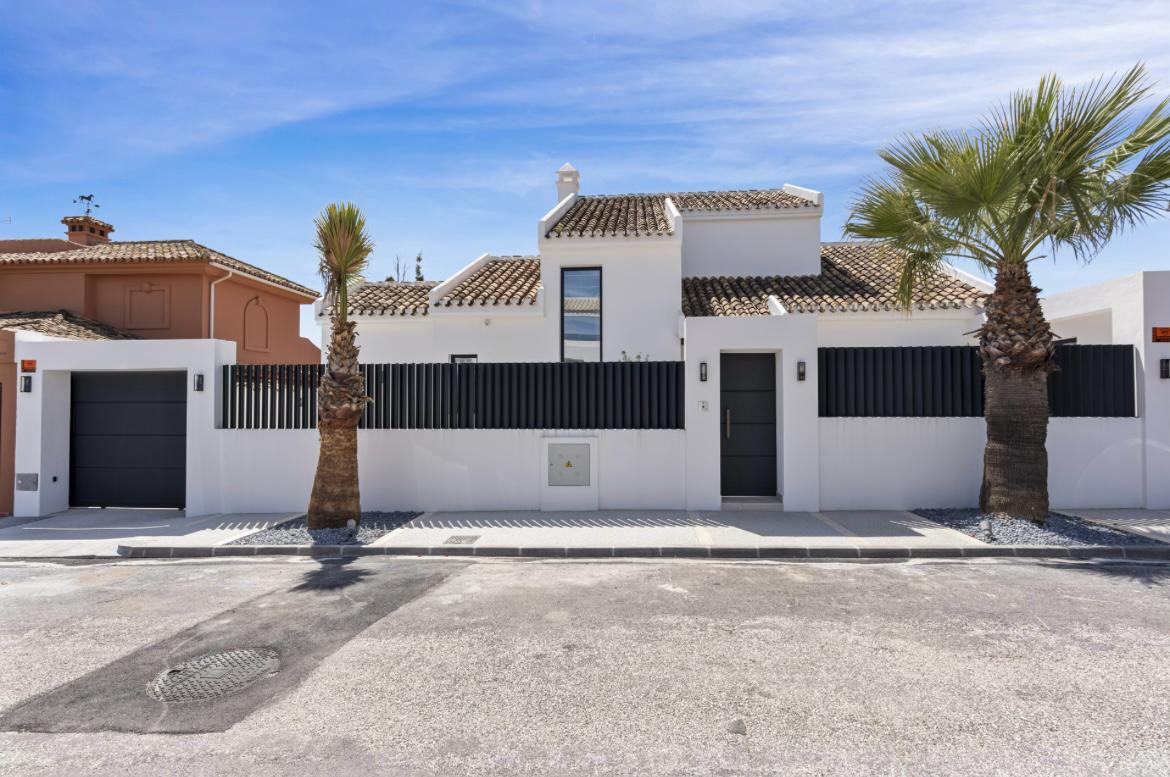 Image 57: detached villa For sale, Marbella, €3,295,000 [HFM-C40193]
