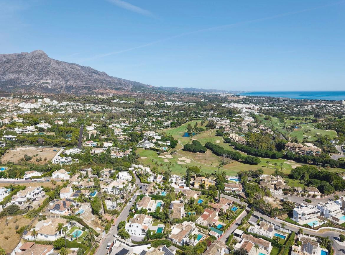 Image 30: detached villa For sale, Nueva Andalucía, €4,695,000 [HFM-C40194]