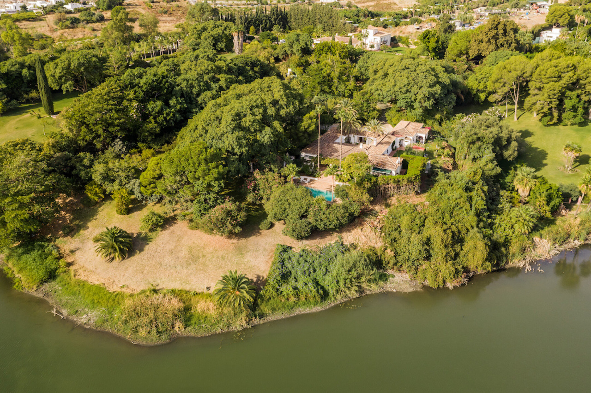 Image 23: detached villa For sale, Benahavís, €3,250,000 [HFM-C40195DUP]