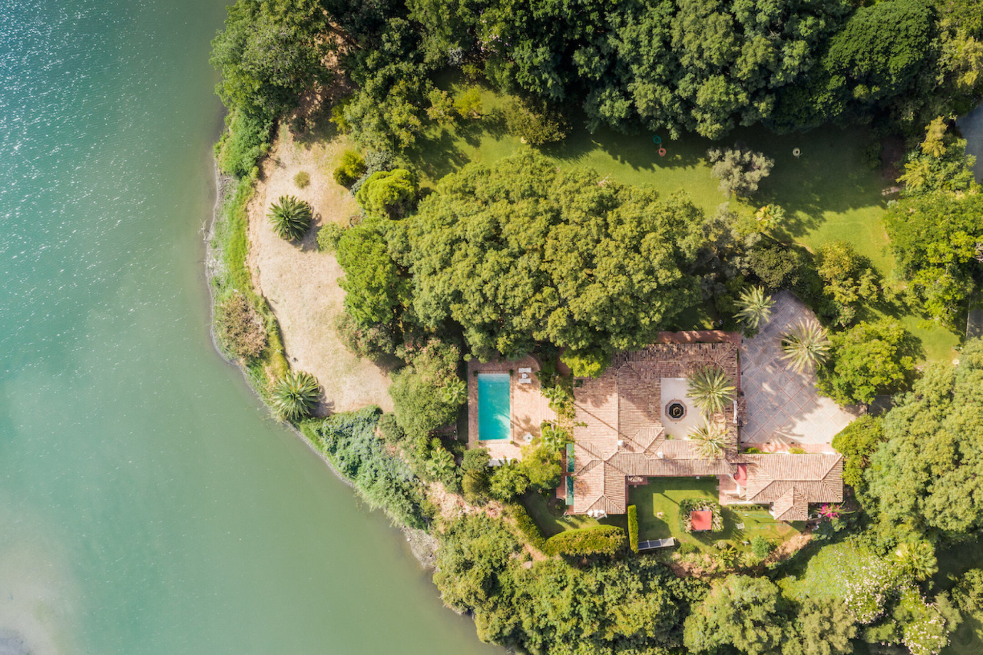 Image 1: detached villa For sale, Benahavís, €3,250,000 [HFM-C40195DUP]