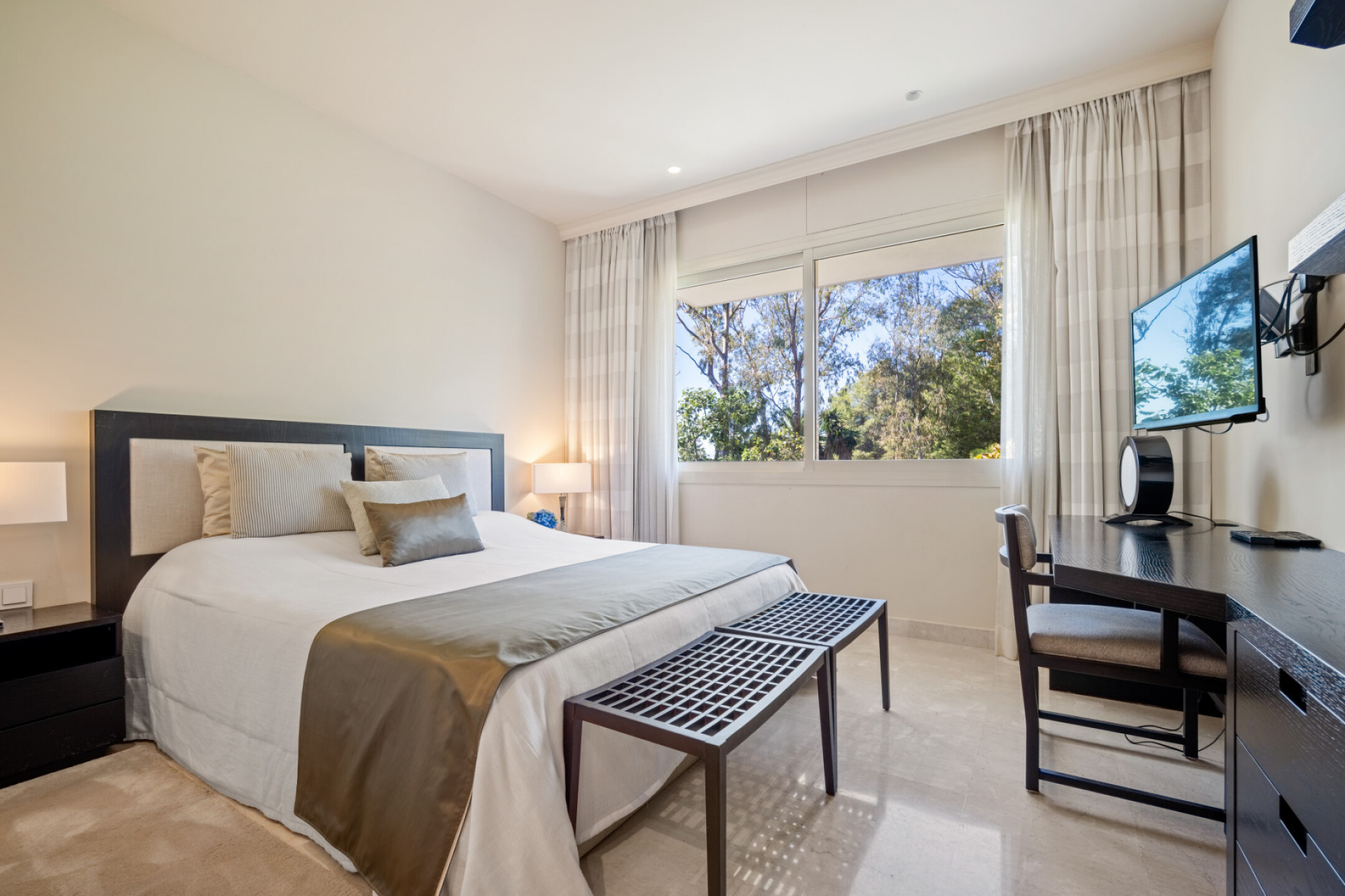 Image 40: apartment For sale, The Golden Mile, €5,425,000 [HFM-C40190]