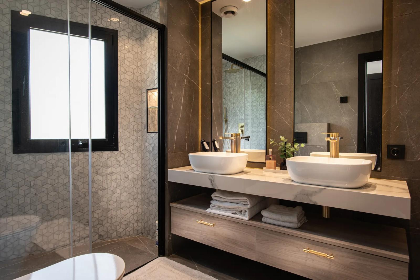 Image 38: detached villa For sale, Benahavís, €3,150,000 [HFM-C40192]