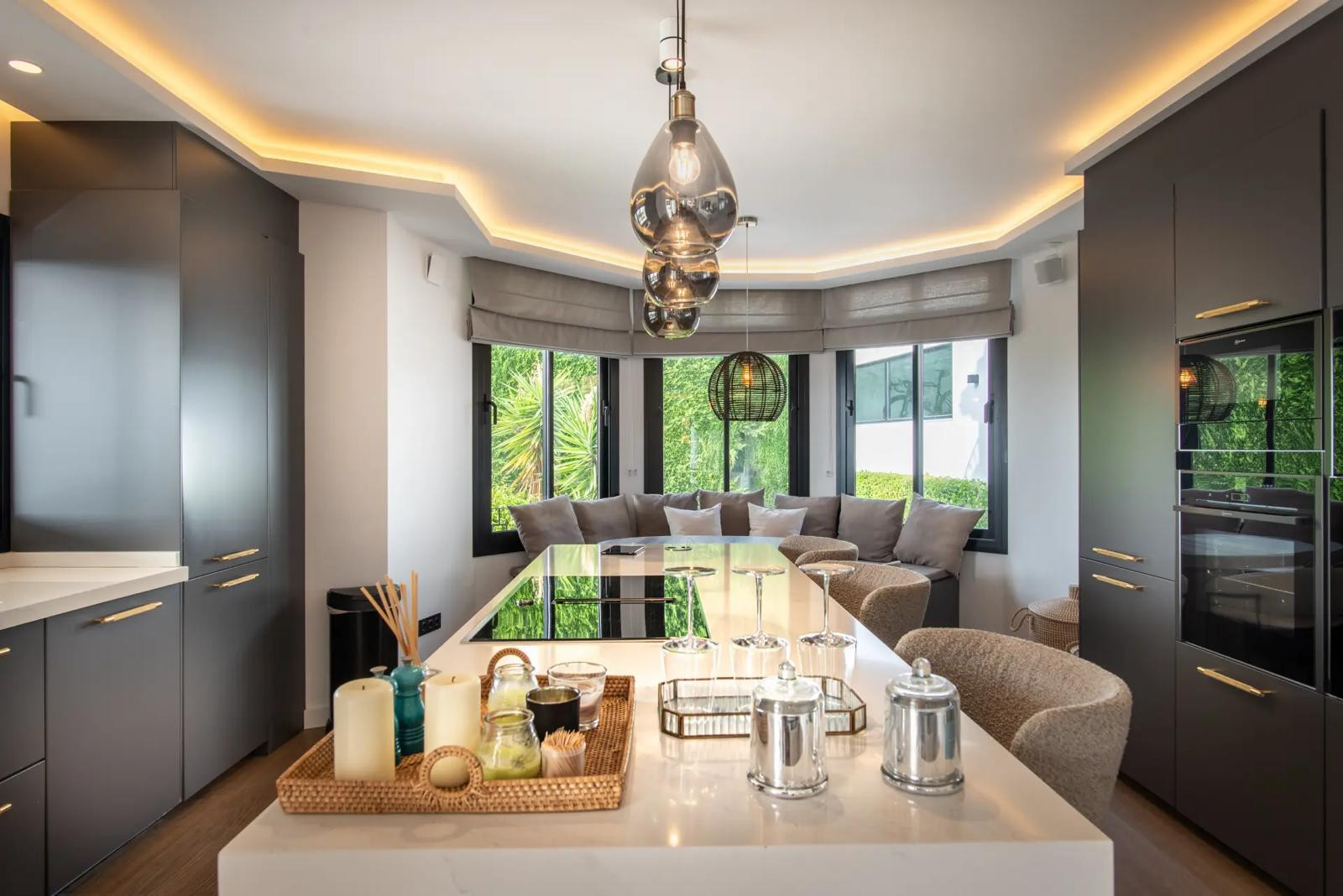 Image 38: detached villa For sale, Benahavís, €3,150,000 [HFM-C40192]