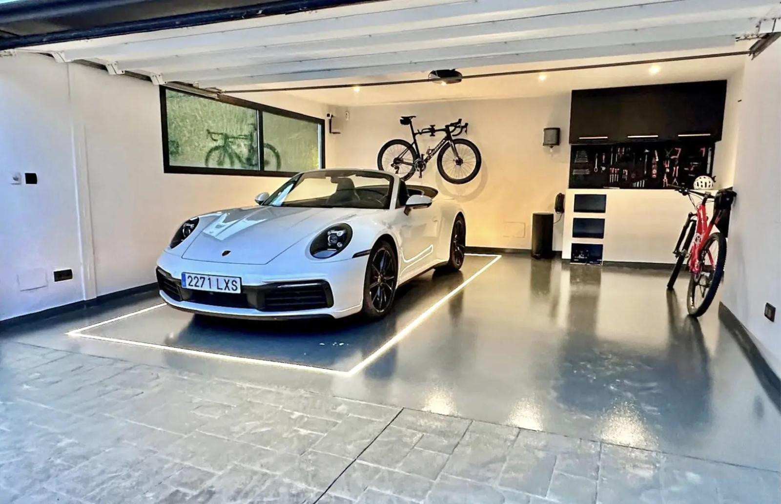 Image 38: detached villa For sale, Benahavís, €3,150,000 [HFM-C40192]