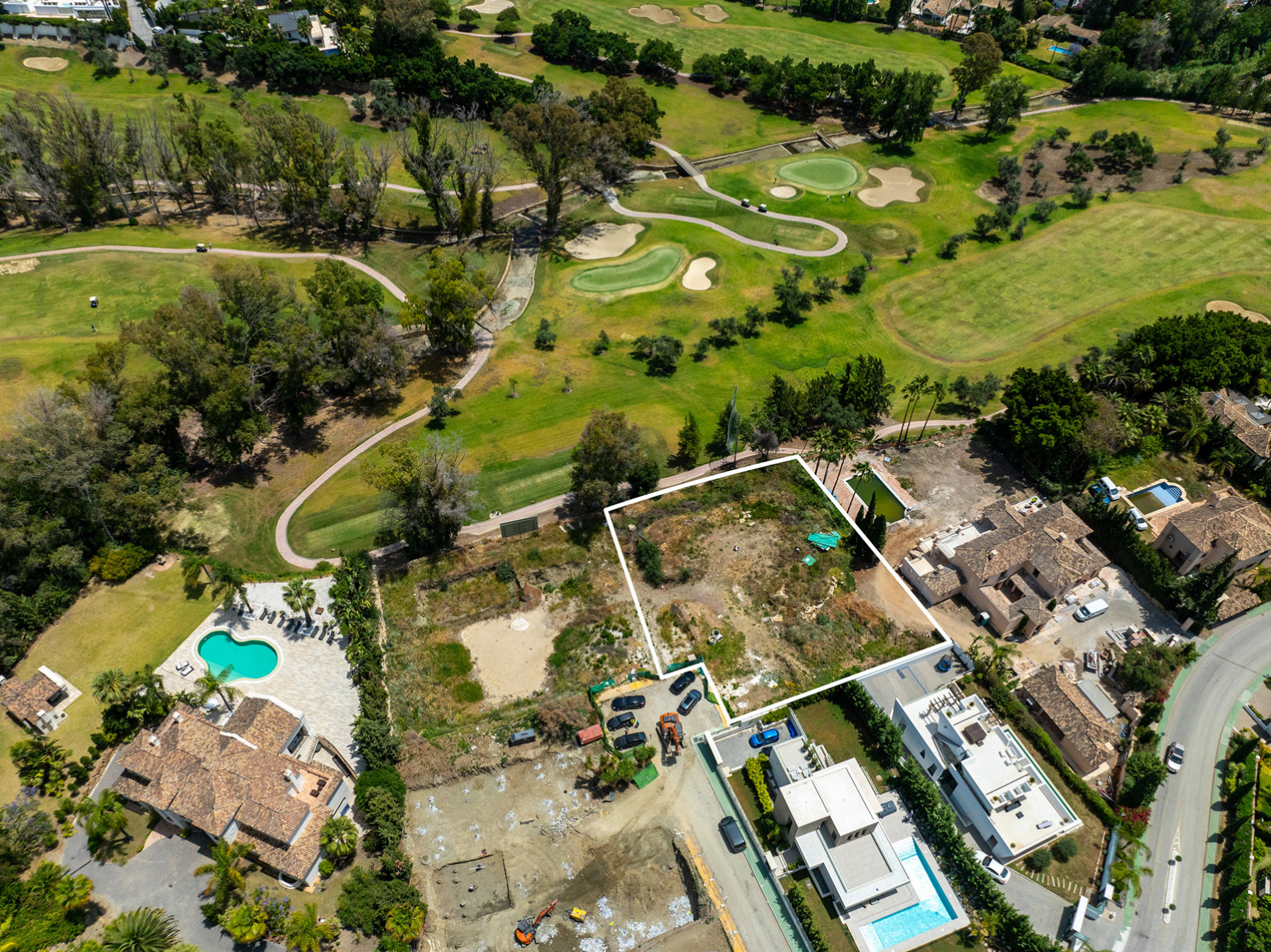 Image 10: detached villa For sale, Nueva Andalucía, €2,800,000 [HFM-C40197]