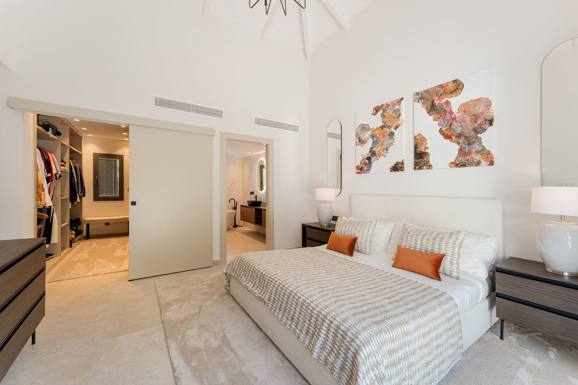 Image 38: detached villa For sale, Nueva Andalucía, €4,950,000 [HFM-C40186]