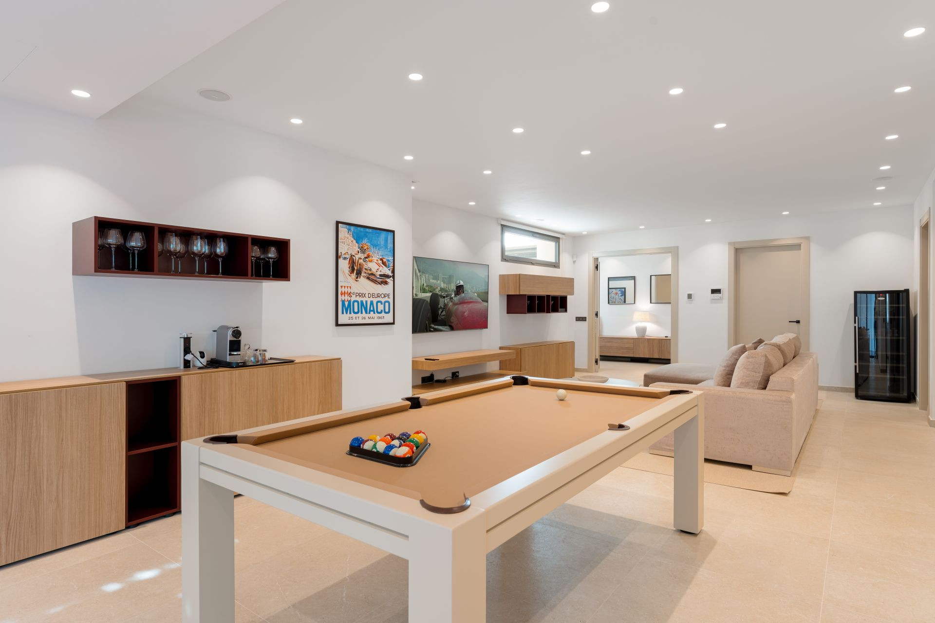 Image 38: detached villa For sale, Nueva Andalucía, €4,950,000 [HFM-C40186]