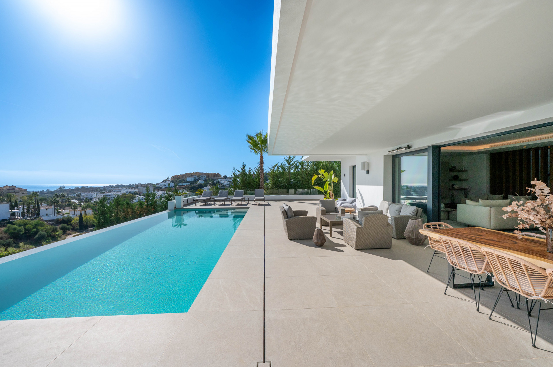 Image 41: detached villa For sale, Estepona, €5,450,000 [HFM-CL10191]