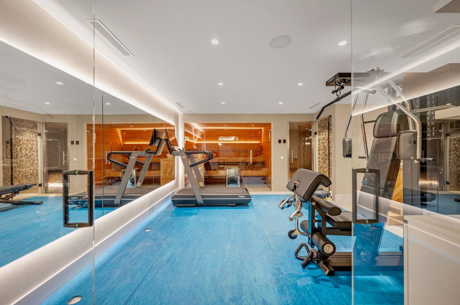 Image 41: detached villa For sale, Estepona, €5,450,000 [HFM-CL10191]