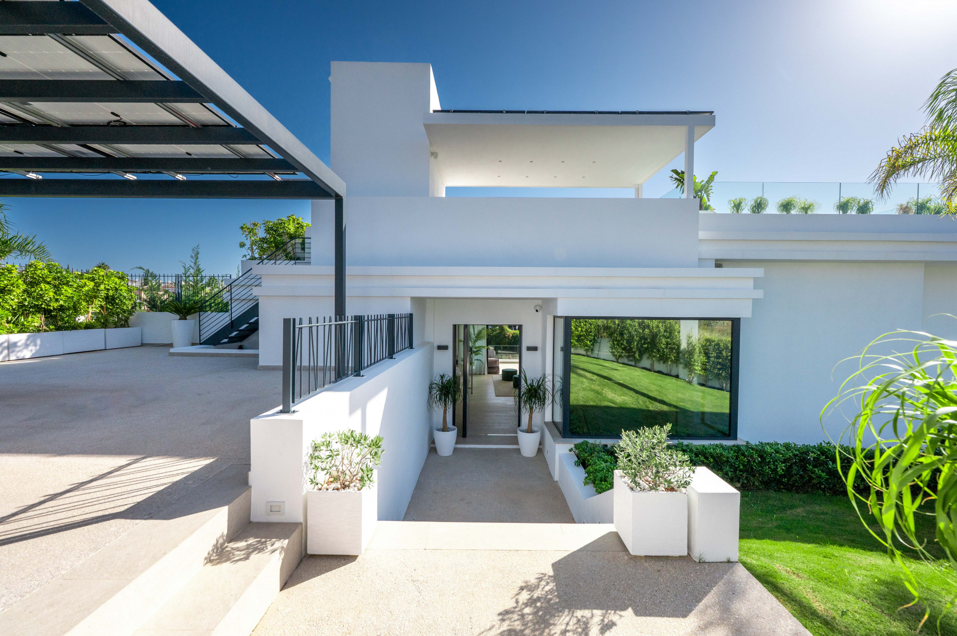 Image 41: detached villa For sale, Estepona, €5,450,000 [HFM-CL10191]