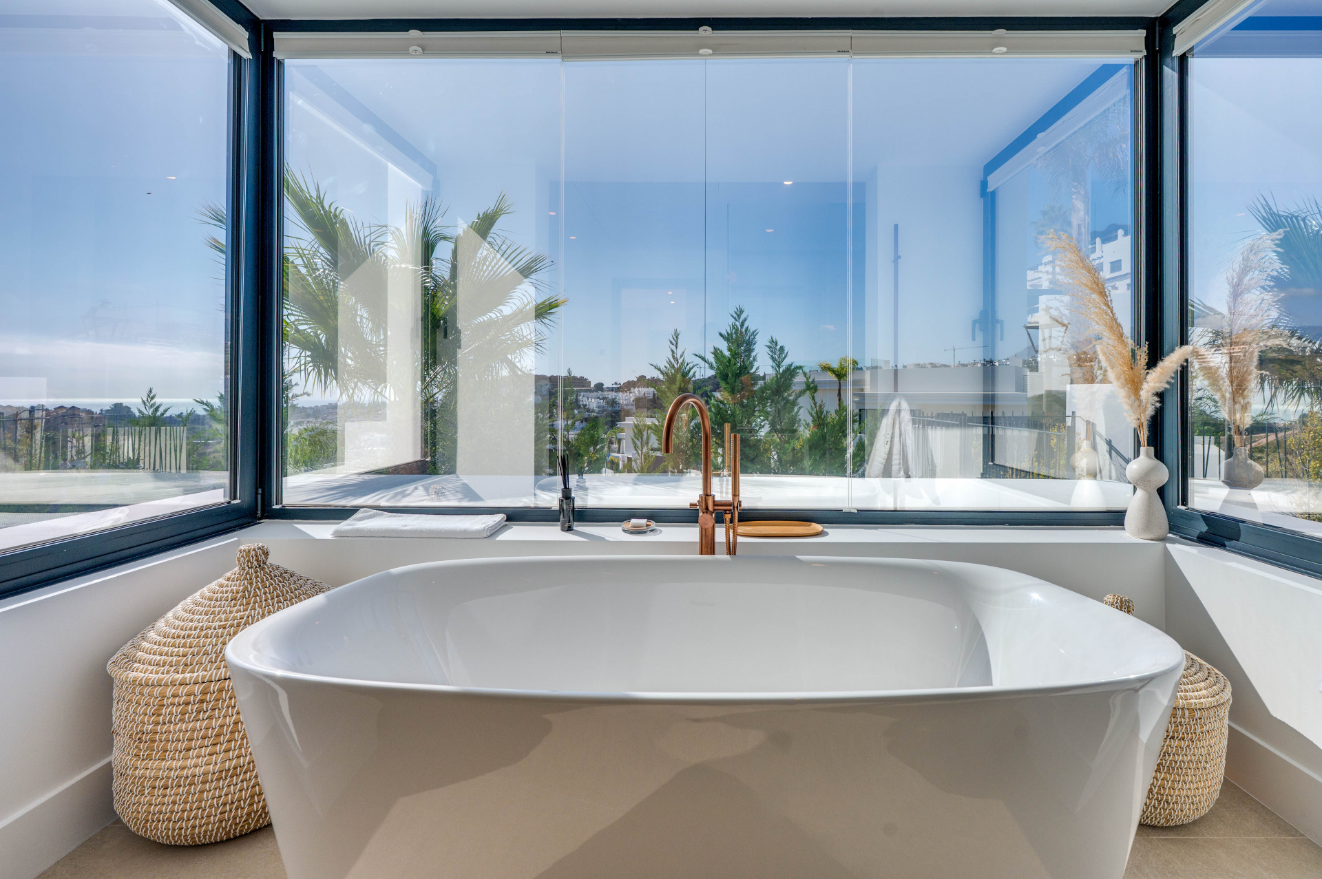 Image 41: detached villa For sale, Estepona, €5,450,000 [HFM-CL10191]