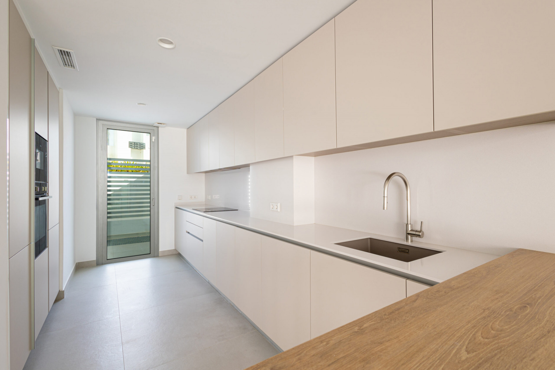 Image 27: semi-detached house For sale, San Pedro de Alcántara, €1,100,000 [HFM-C40230]