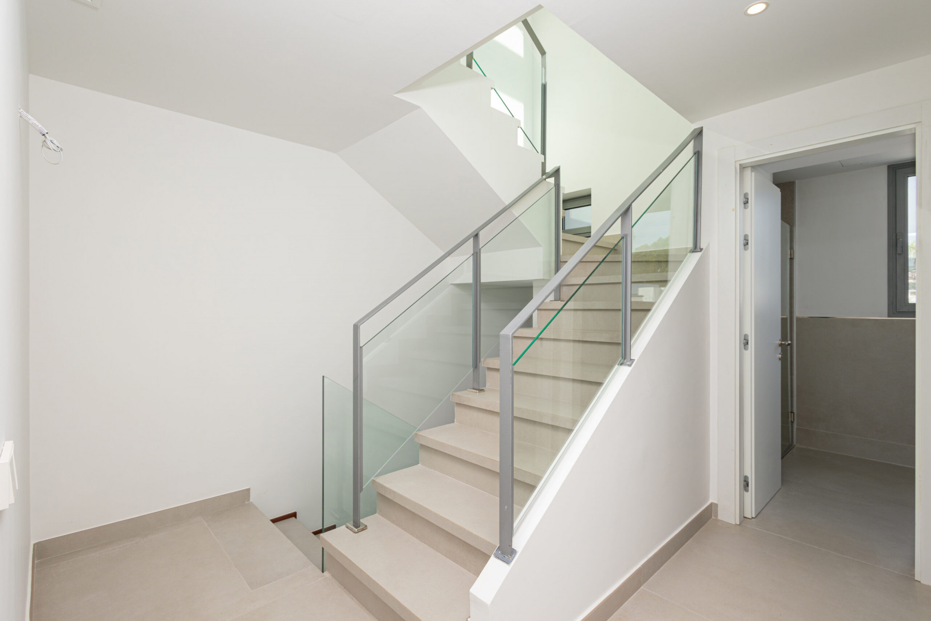 Image 27: semi-detached house For sale, San Pedro de Alcántara, €1,100,000 [HFM-C40230]