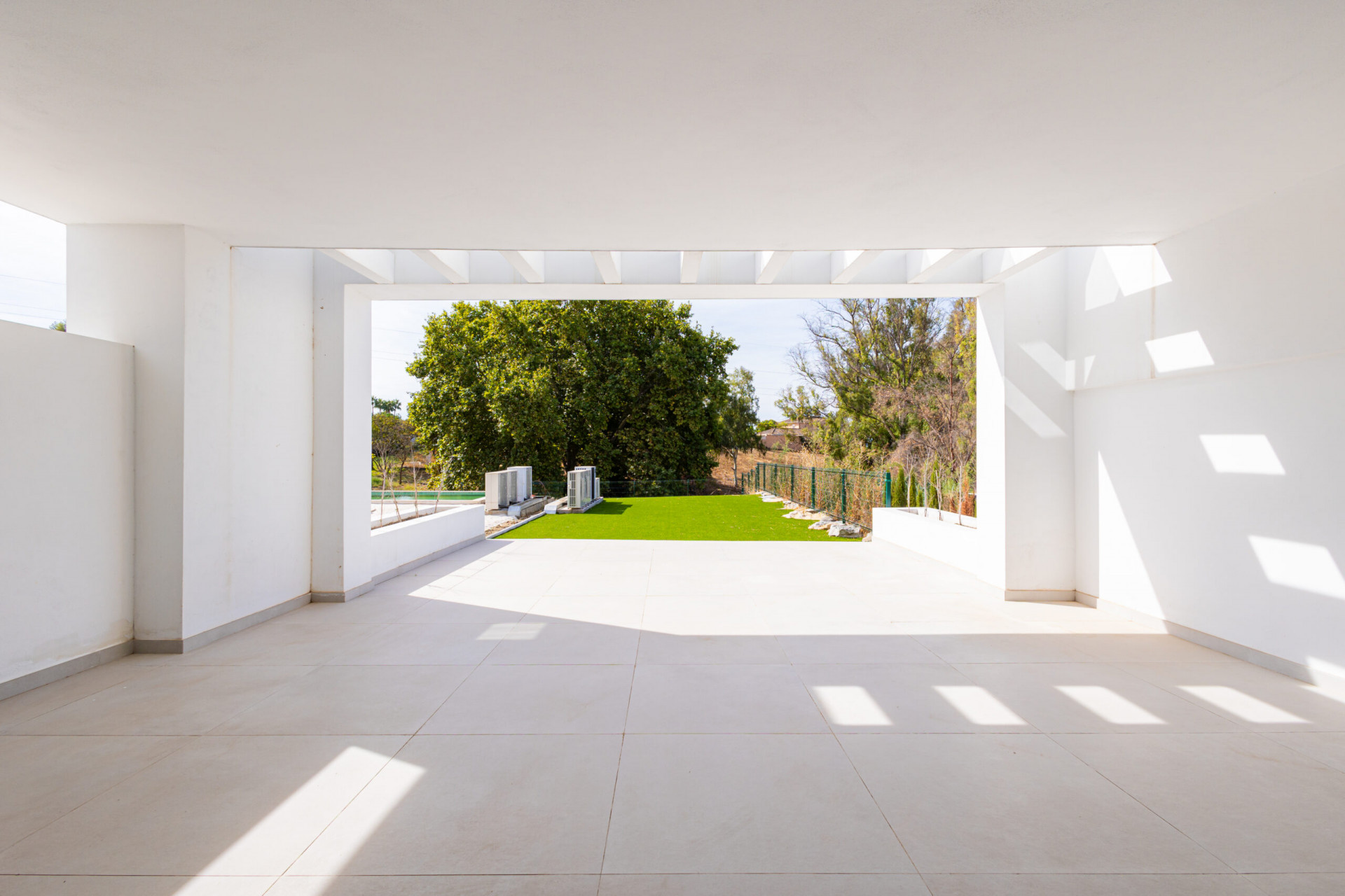 Image 27: semi-detached house For sale, San Pedro de Alcántara, €1,100,000 [HFM-C40230]