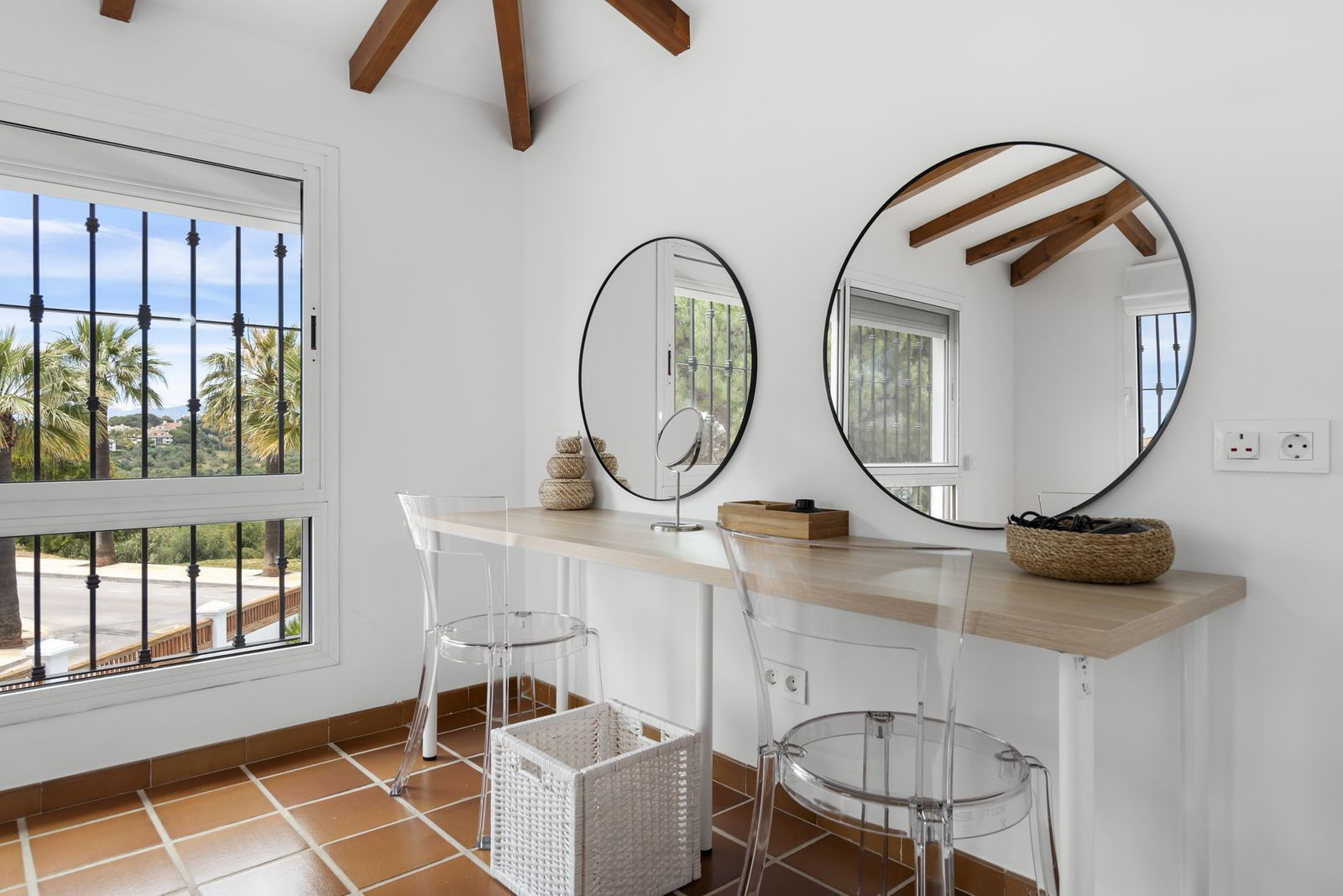 Image 44: detached villa For sale, Marbella, €2,350,000 [HFM-CL10192]