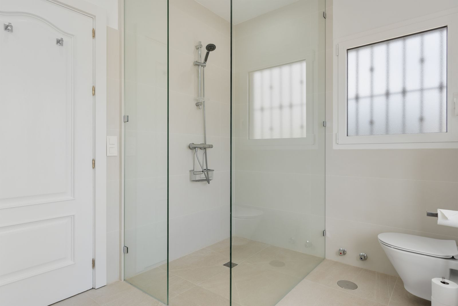 Image 44: detached villa For sale, Marbella, €2,350,000 [HFM-CL10192]