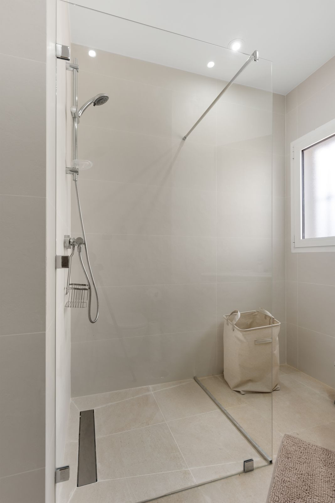 Image 44: detached villa For sale, Marbella, €2,350,000 [HFM-CL10192]