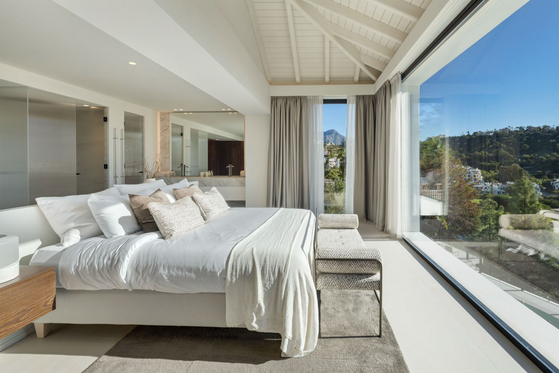 Image 49: detached villa For sale, Benahavís, €5,750,000 [HFM-C40232]